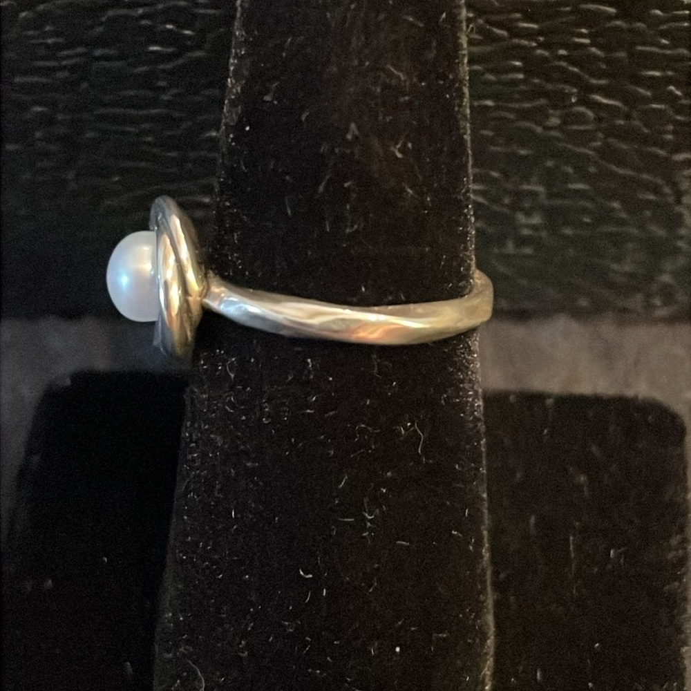 Grace & Heart Blanca Ring - Picture 4 of 5